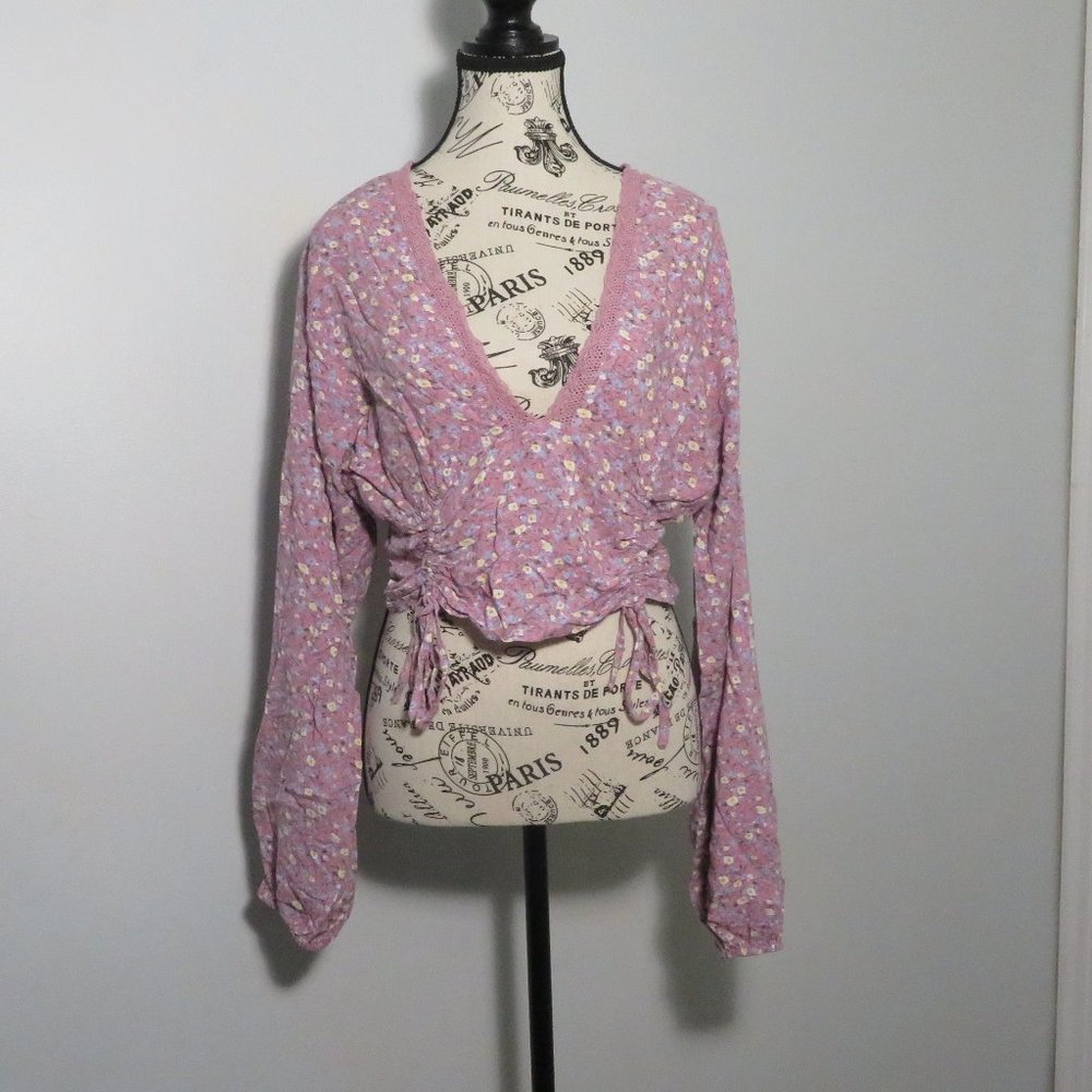 Women`s Aeropostle Blouse Long Sleeves size XL Pink Used Once